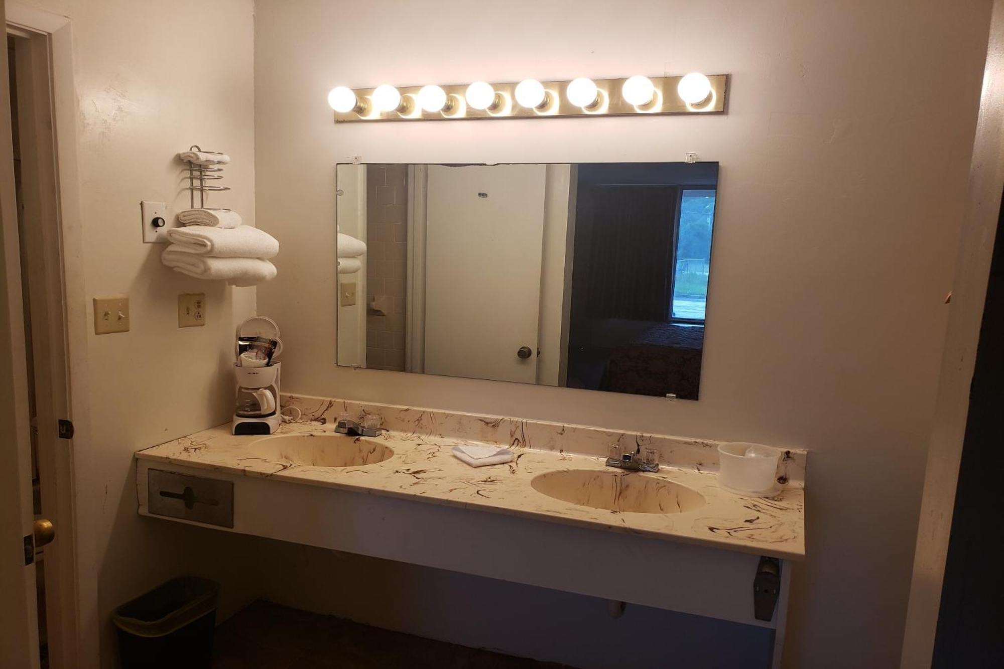 Oyo Hotel Whitely City Hwy 27 Ky Whitley City 외부 사진